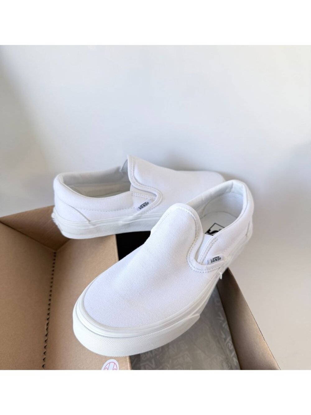 Vans Classic Slip On Shoes True White Unisex Casual Sneakers Size M4.5 W6